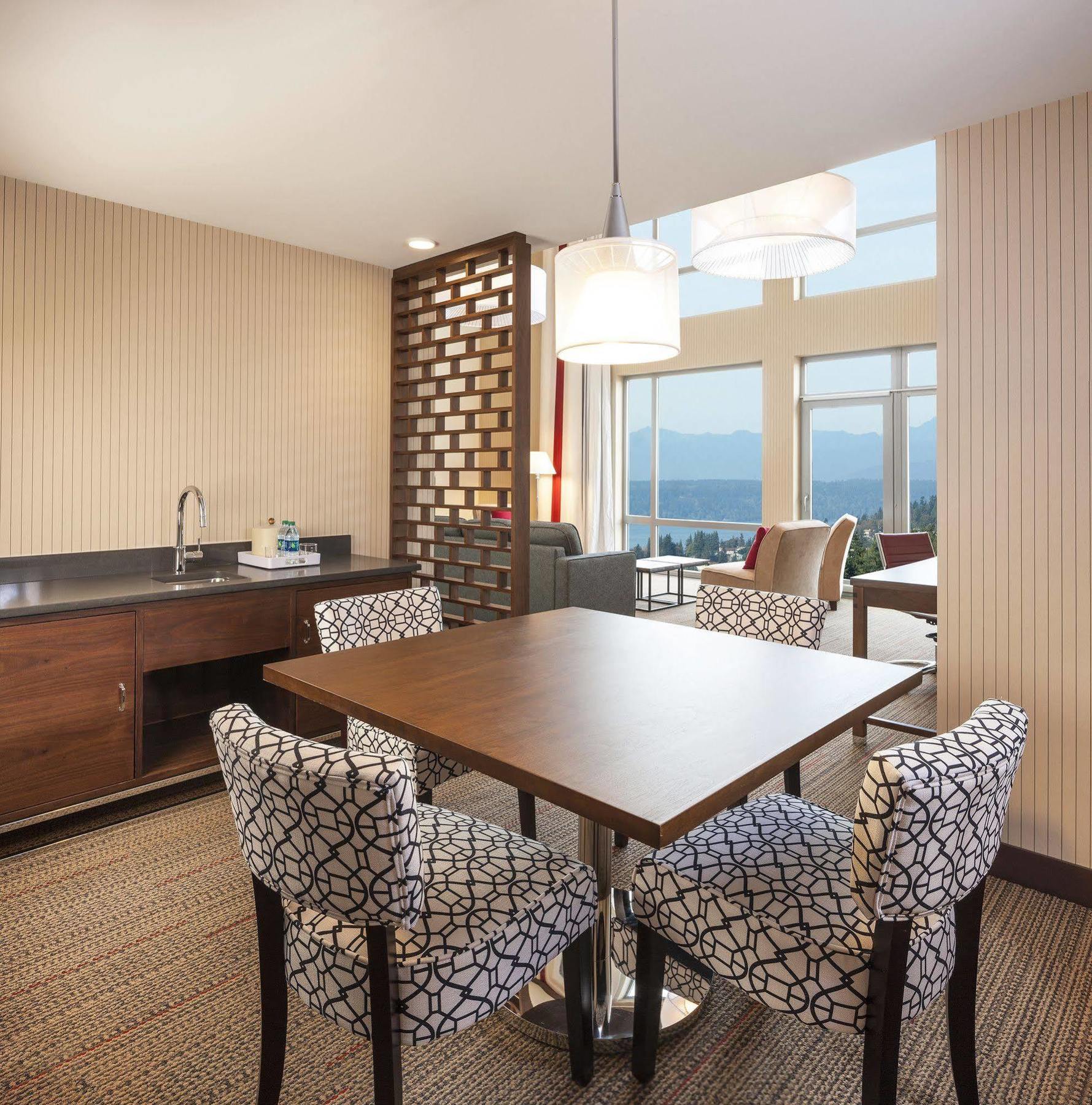 Four Points By Sheraton Seattle Airport South Des Moines Exterior foto